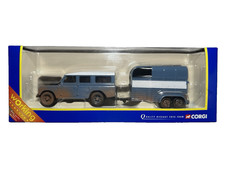 Corgi TY82702 Horse Box & Land