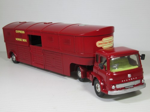 Corgi toys bedford - toys,,